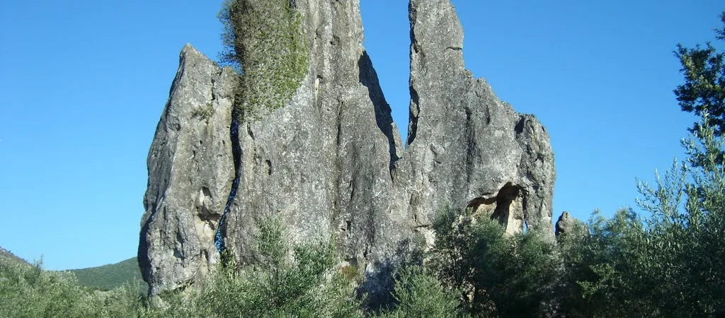 Camposoriano e la Cattedrale di roccia